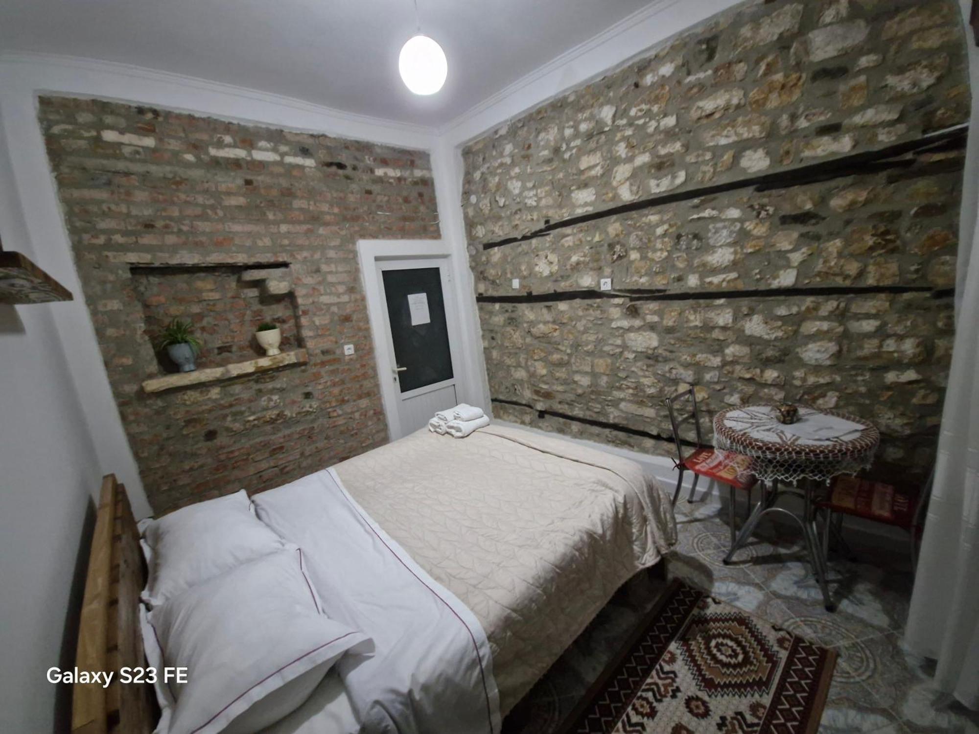 Guesthouse Belle View Berat Habitación foto